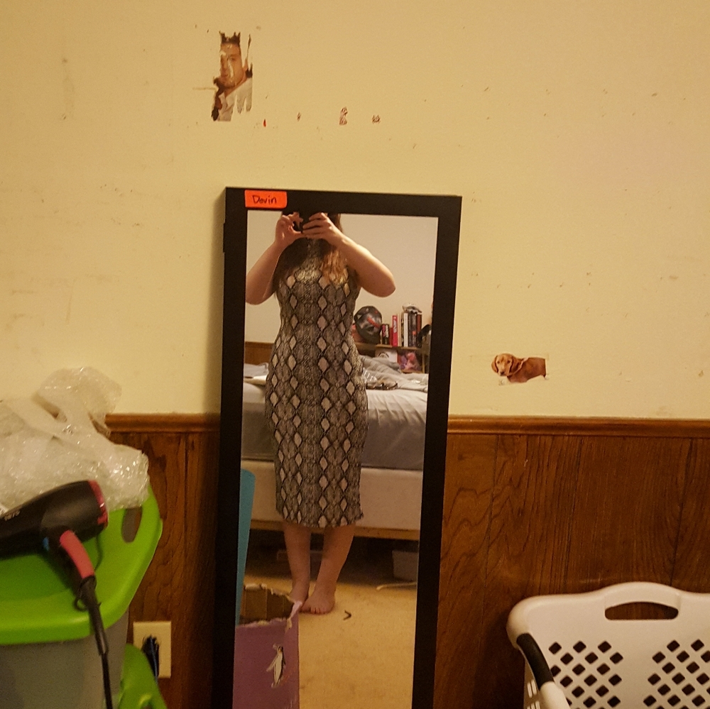 Dress - Picture 2 of 2